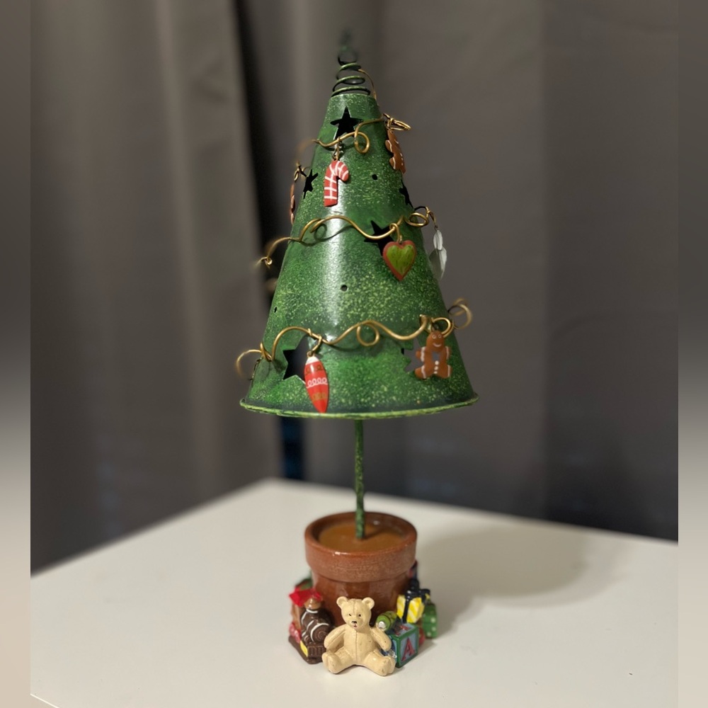 Christmas Tree Tea Light Holder